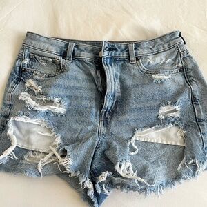 American Eagle Mom Short shorts